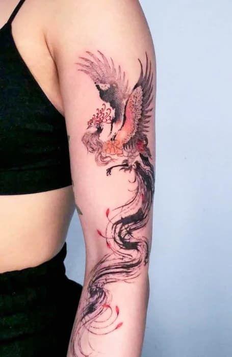 30 Ideas de tatuajes únicos que te encantarán 31 Tatuaje de fénix único en brazo