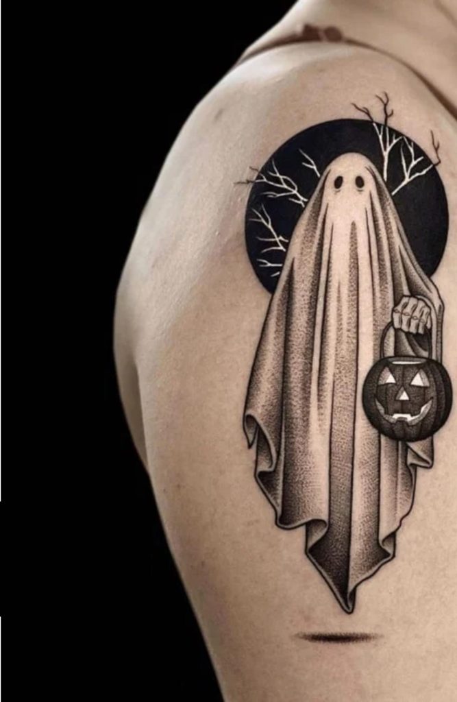 Tatuaje fantasma para mujeres