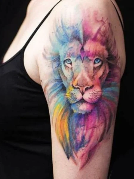Tatuaje de león en acuarela