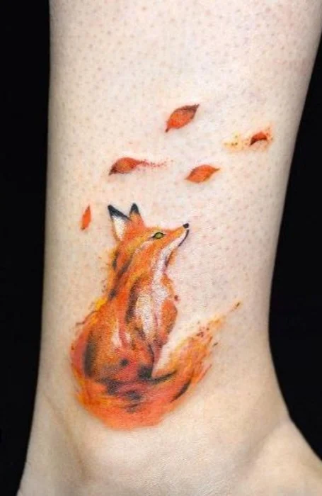 Tatuaje de zorro en acuarela para mujeres