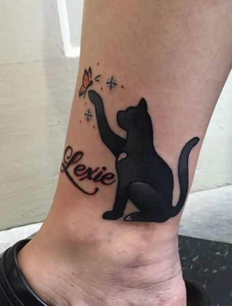 Galería de Tatuajes de gatos para mujeres-25