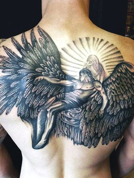 Tatuaje de alas de ángel caído