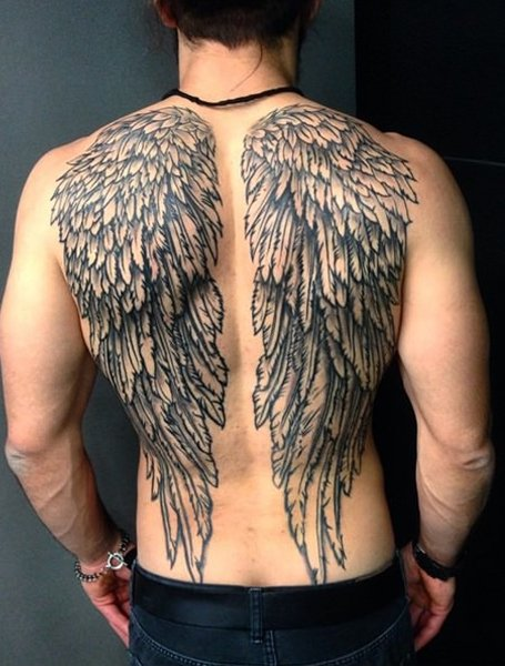 Tatuaje de espalda completa de alas de ángel
