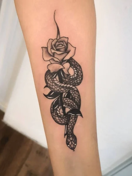 Tatuajes para mujeres de serpientes