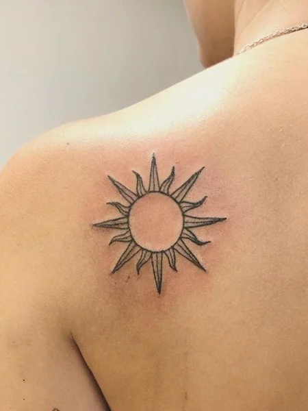 Tatuaje tribal del sol