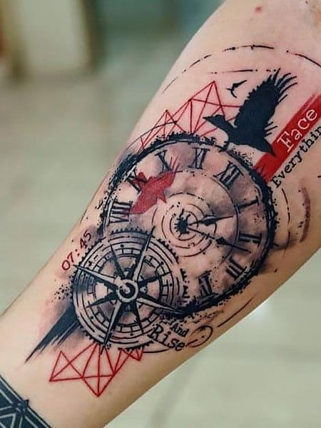 Tatuaje de reloj de brújula para hombres