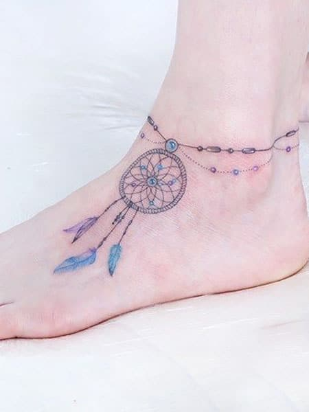 Tatuaje en el pie del atrapasueños para hombres
