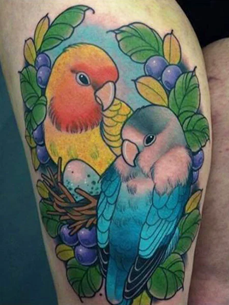 Tatuaje de pájaros del amor