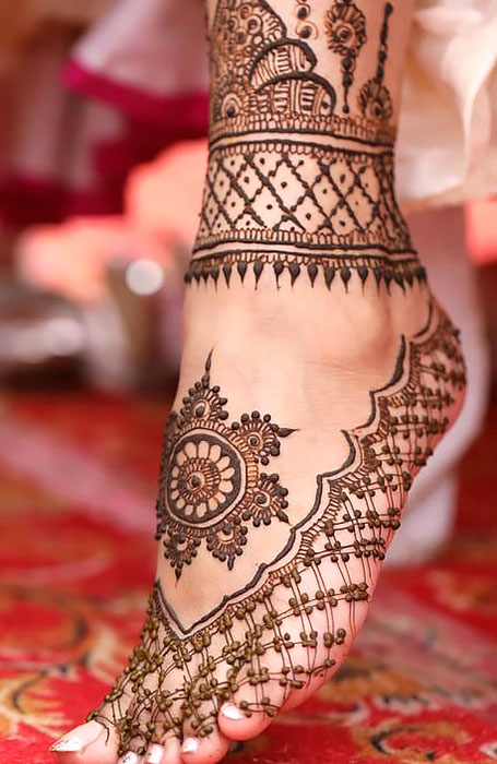 Tatuaje de henna en el pie