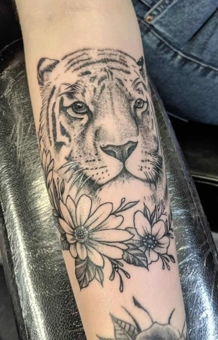 Tatuaje de tigre para mujeres
