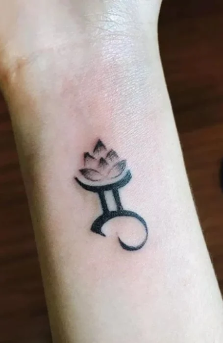 Tatuaje de Géminis para mujeres