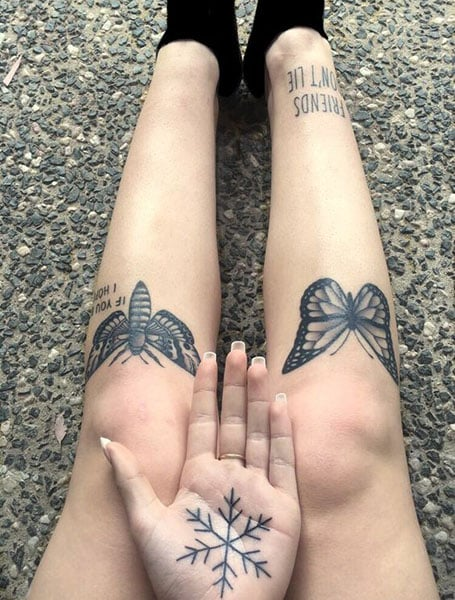 Tatuaje de pierna de mariposa