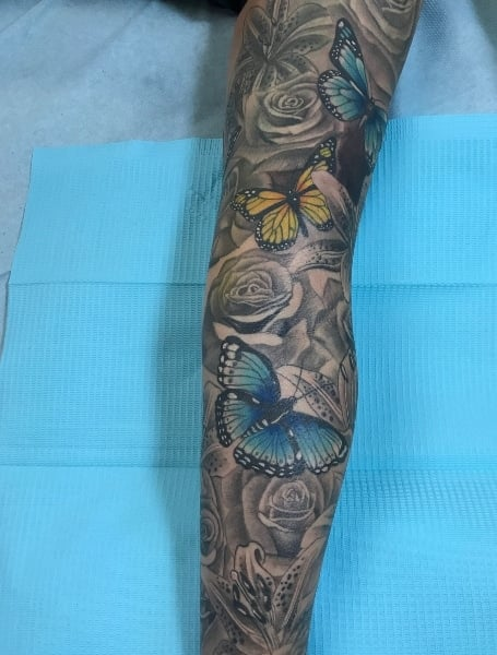 Tatuaje de mariposa de manga