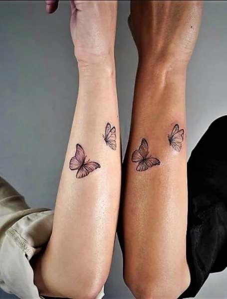 Tatuajes de mariposas a juego
