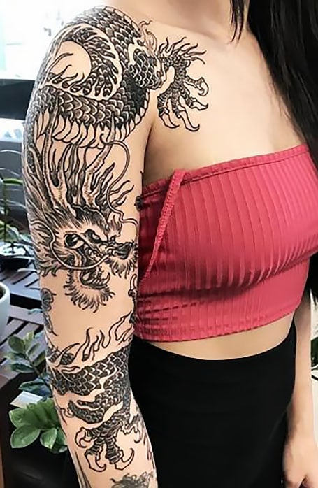 Tatuaje de dragón en la manga