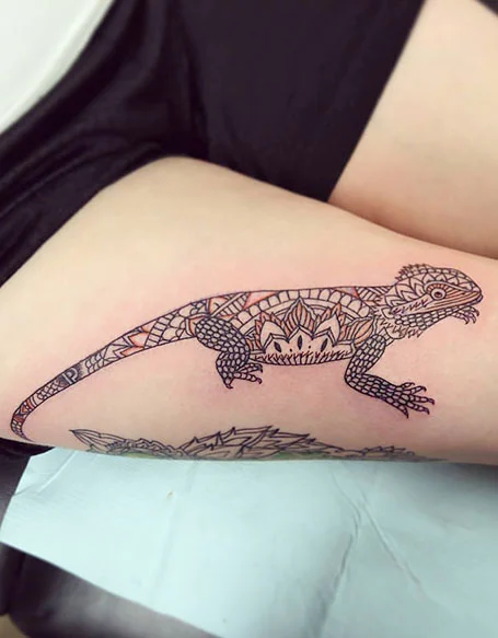 Tatuaje de dragón barbudo