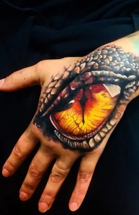 Tatuaje de ojo de dragón