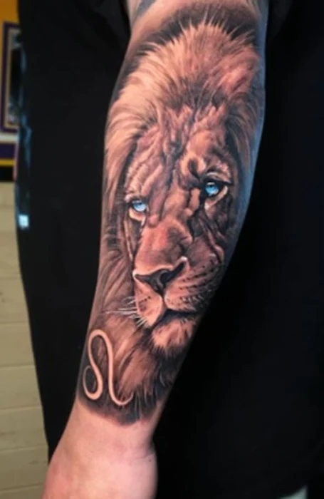 Tatuajes de león leo