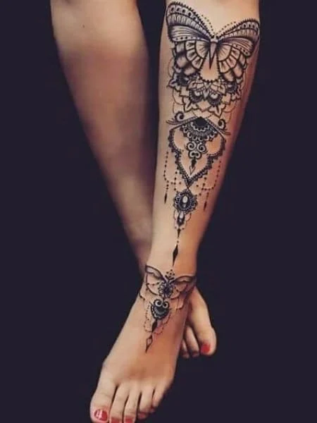 Tatuaje en la pierna para mujeres