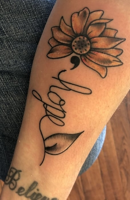 Tatuajes de punto y coma de esperanza