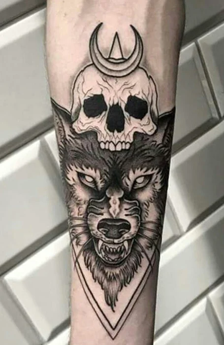 Tatuaje de lobo de calavera 