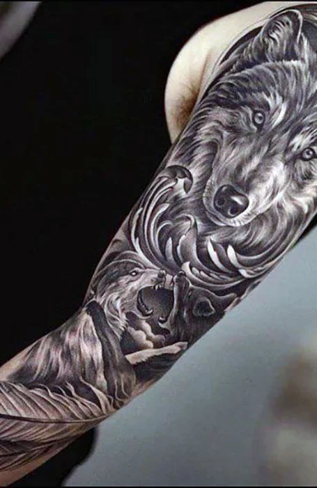 Tatuajes de manga de lobo
