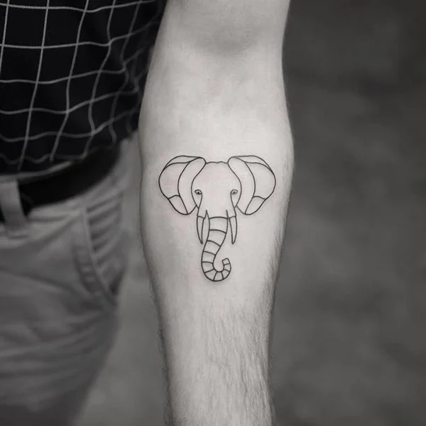 Tatuajes simples de elefante 