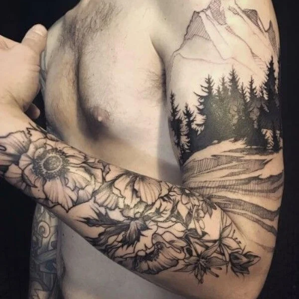 Manga del tatuaje de montaña