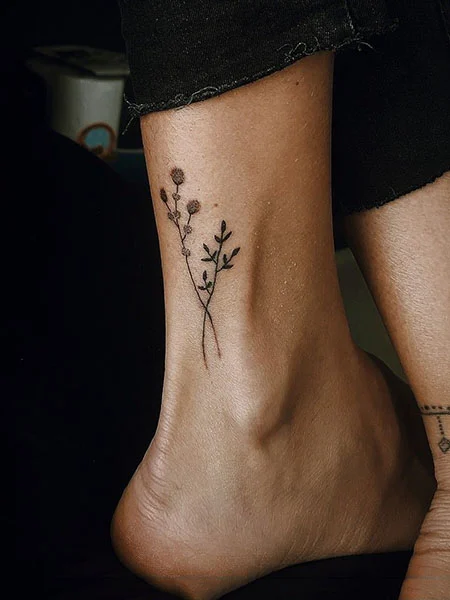 Tatuajes de flores para mujeres