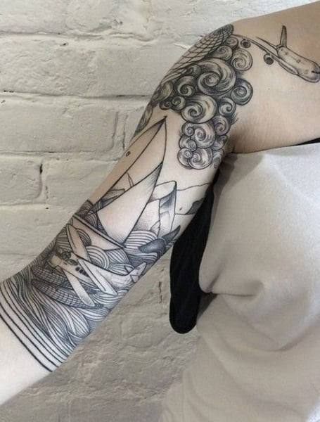 Tatuaje de manga de nube para mujeres