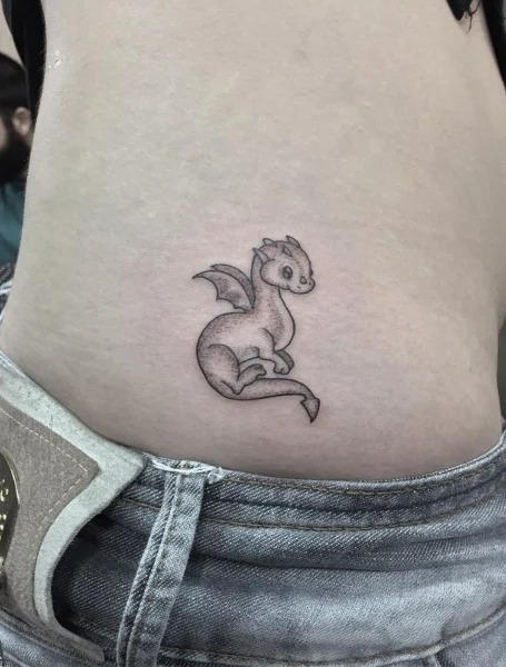 tatuaje de dragoncitos